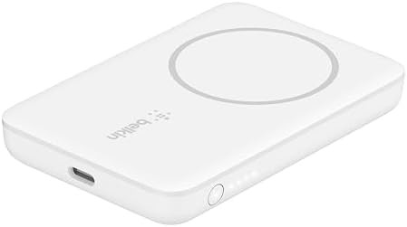 Magnetic wireless travel power bank