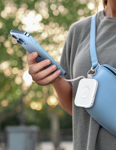 Black portable charger for Apple Watch — photo 5