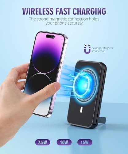 Magnetic wireless power bank with built-in cables — photo 2