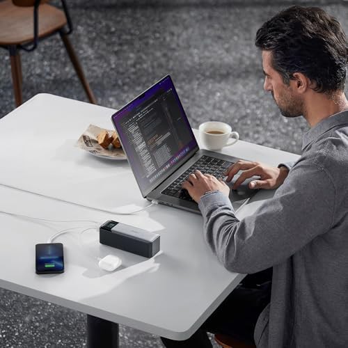Slim 10,000 mAh black portable charger — photo 5