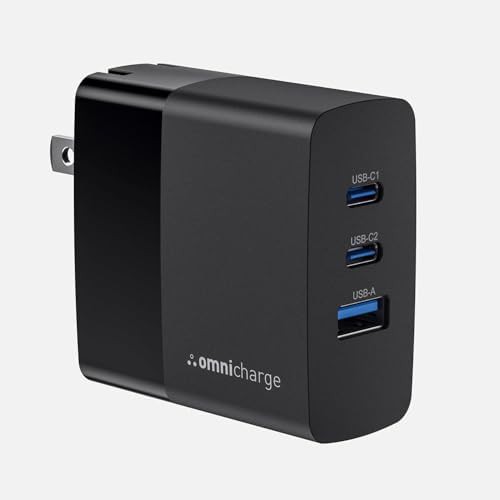 Professional power bank with three wireless plates — photo 3