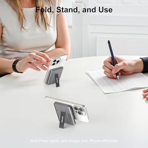 Magnetic slim alloy charger in blue — photo 4