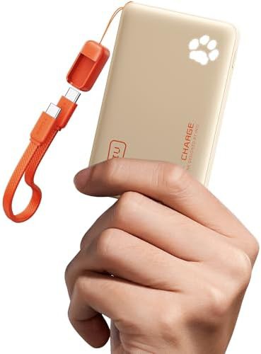 Compact travel charger with 45W fast output