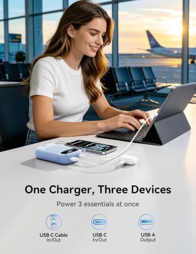 Fast charging power bank with integrated cable — photo 5